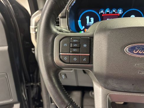 Used 2022 Ford F150 Lariat image 34