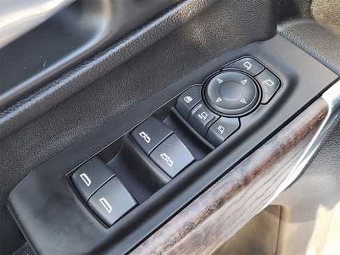 Used 2021 GMC Sierra 3500 Denali w/ Denali Ultimate Package image 34