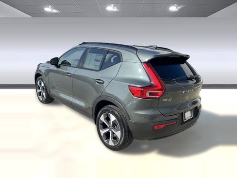 Certified 2026 Volvo XC40 B5 Plus w/ Protection Package Premier image 3