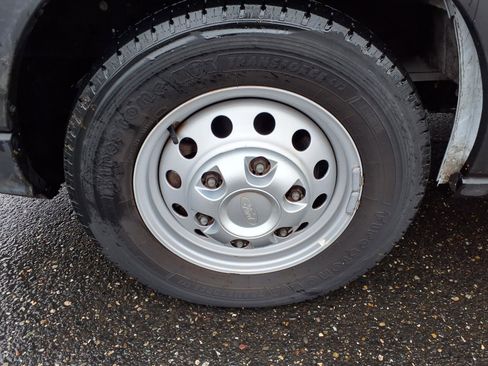 Used 2023 Ford Transit 250 Base image 11