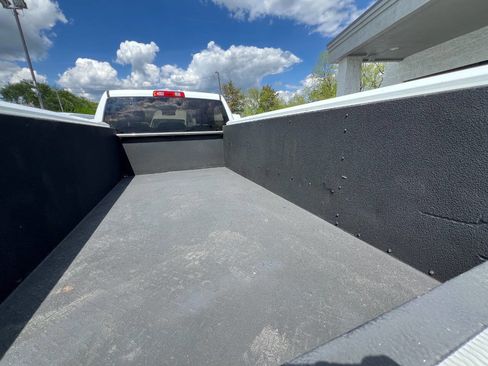 Used 2017 RAM 2500 Tradesman w/ Power & Remote Entry Group RWD image 22