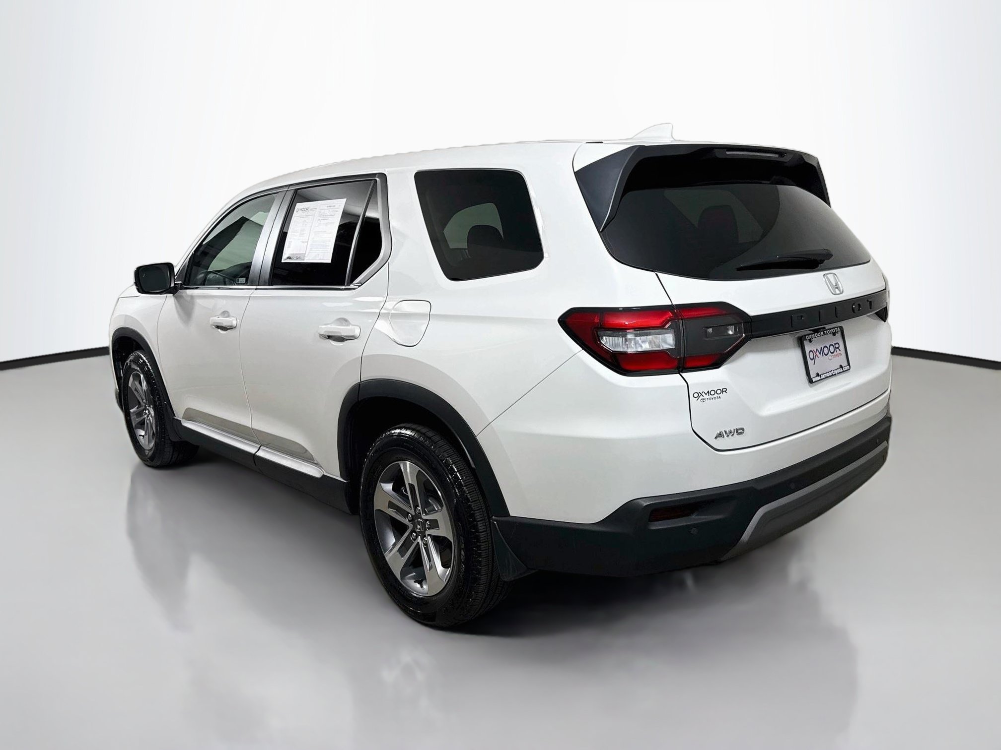 Used 2025 Honda Pilot EX-L image 5