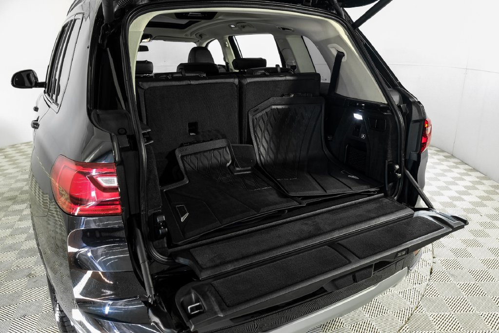 Used 2021 BMW X7 xDrive40i w/ Cold Weather Package AWD/4WD image 65