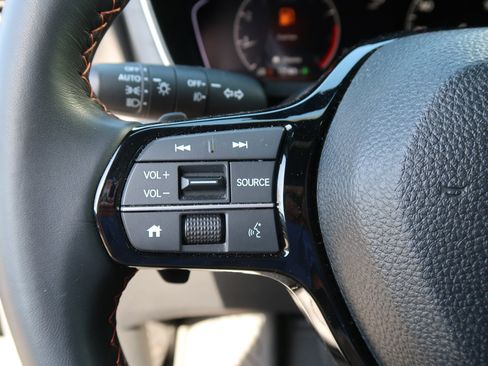 Used 2025 Honda Pilot Sport image 20