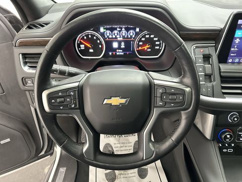 Used 2021 Chevrolet Suburban Premier image 32