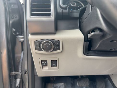 Used 2020 Ford F150 XLT w/ Equipment Group 302A Luxury AWD/4WD image 22