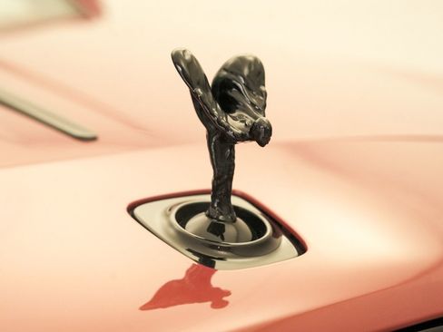 Used 2020 Rolls-Royce Dawn image 2