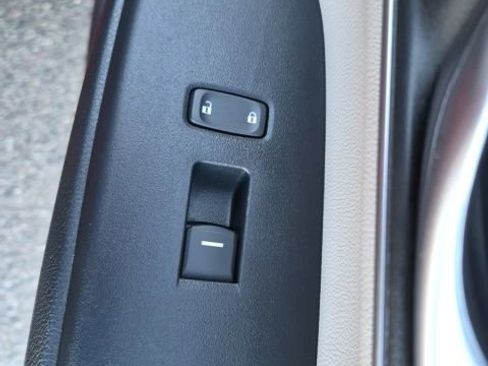 Certified 2022 Honda CR-V Touring image 35