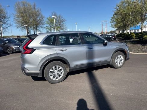 Used 2023 Honda CR-V LX image 12