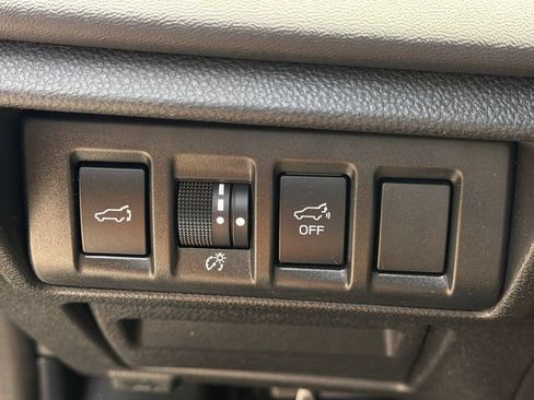 Used 2023 Subaru Outback Limited AWD/4WD image 22
