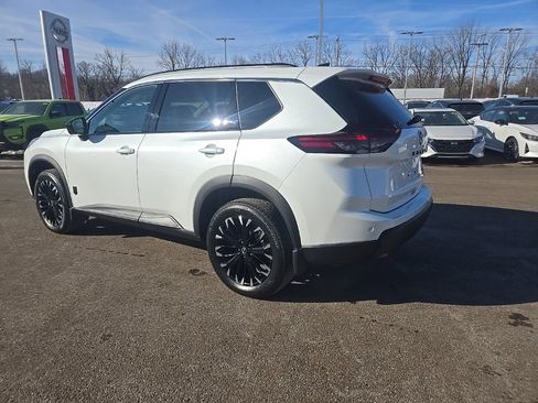 New 2026 Nissan Rogue SV image 5