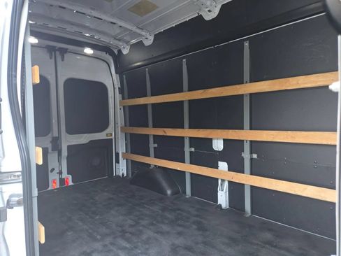 Used 2019 Ford Transit 250 148 High Roof RWD image 31