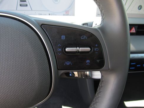 Used 2024 Hyundai Ioniq 5 SEL RWD image 23