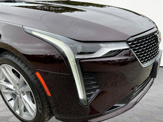 Used 2021 Cadillac CT4 Luxury w/ Sun And Sound Package RWD image 33