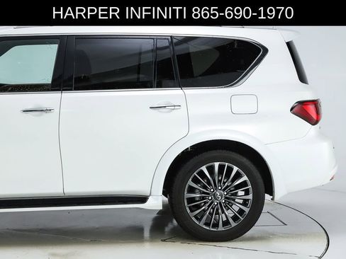 Used 2024 INFINITI QX80 Sensory w/ All-Season Package AWD/4WD image 43