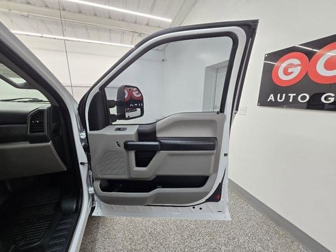 Used 2020 Ford F350 XL w/ Power Equipment Group image 26