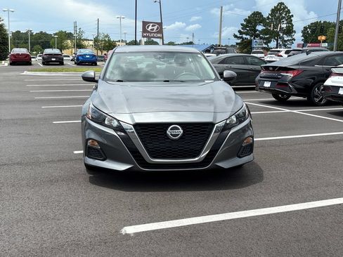 Used 2022 Nissan Altima 2.5 S FWD image 7