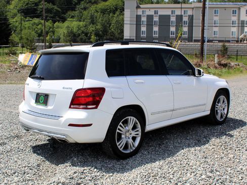 Used 2014 Mercedes-Benz GLK 350 4MATIC image 7