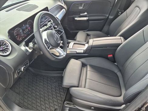 Used 2026 Mercedes-Benz GLB 250 image 16