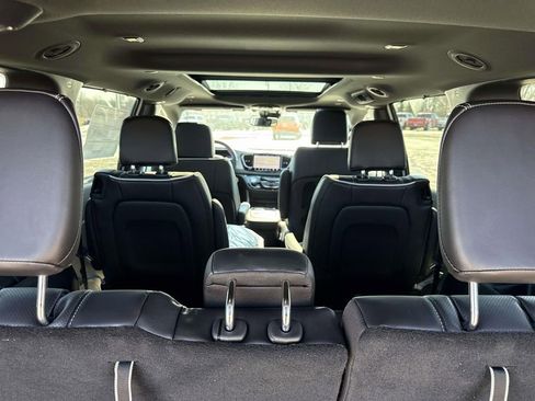 New 2026 Chrysler Pacifica Limited w/ S Appearance Package image 10