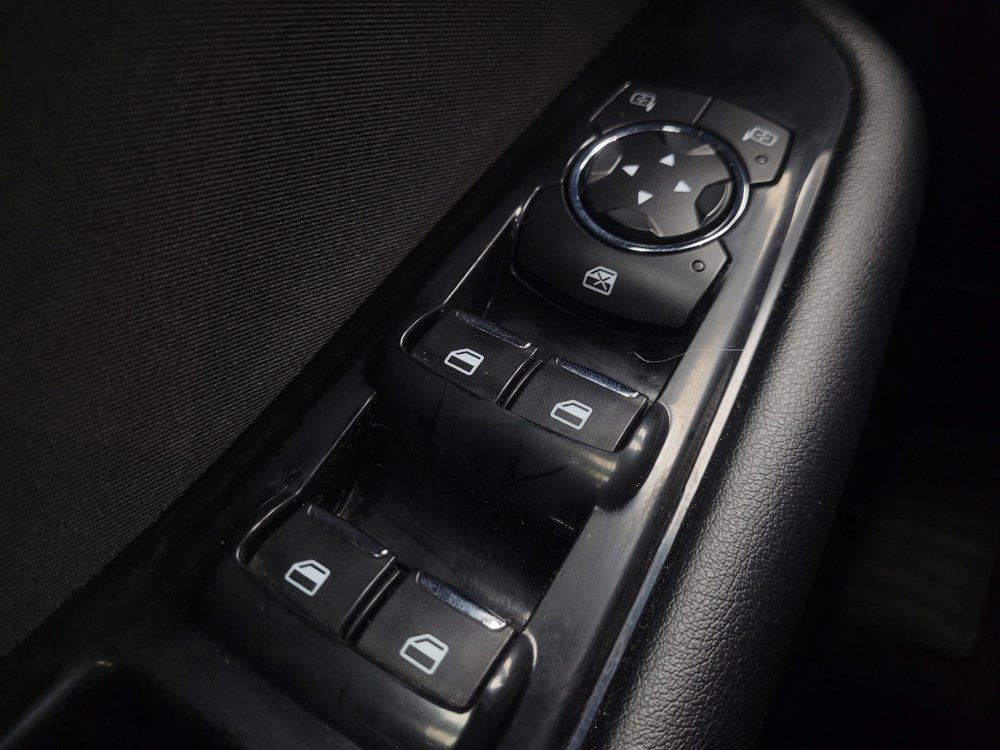 Used 2017 Ford Edge SEL FWD image 27