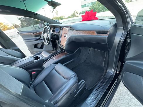 Used 2021 Tesla Model X Long Range image 37