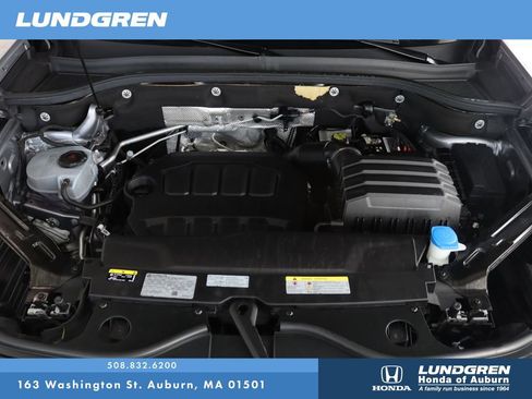 Used 2024 Volkswagen Atlas Cross Sport SE AWD/4WD image 36