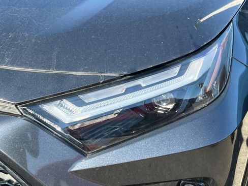 Used 2022 Toyota RAV4 SE w/ Carpet Mat Package (TMS) AWD/4WD image 11