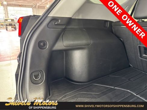 Used 2022 GMC Terrain SLT w/ Tech Package image 32