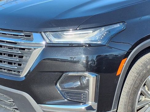 Used 2023 Chevrolet Traverse LT FWD image 28