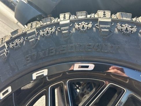 Used 2018 Chevrolet Silverado 1500 LT w/ All Star Edition image 8