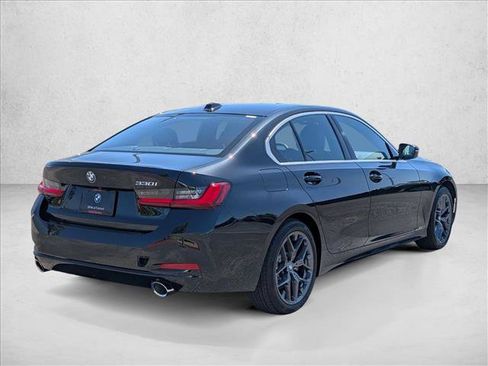 Used 2026 BMW 330i Sedan w/ Premium Package RWD image 5