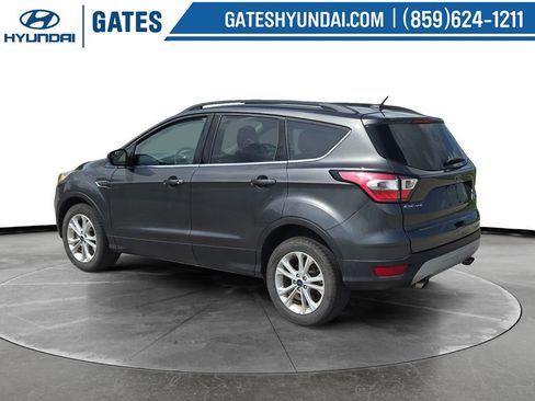 Used 2018 Ford Escape SE AWD/4WD image 7