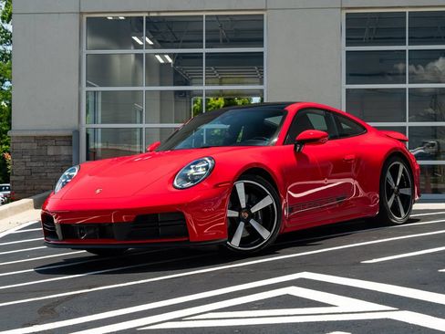 Used 2025 Porsche 911 Carrera RWD image 2