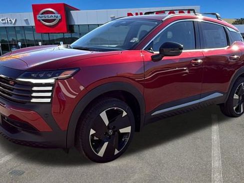 New 2026 Nissan Kicks SR w/ Cold Weather Package image 7