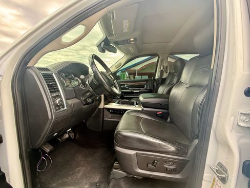 Used 2013 RAM 2500 Laramie w/ Convenience Group AWD/4WD image 9