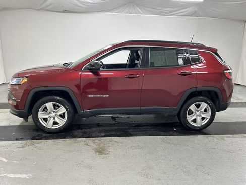 Used 2022 Jeep Compass Latitude w/ Convenience Group AWD/4WD image 6