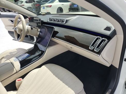 Used 2022 Mercedes-Benz S 500 4MATIC image 25