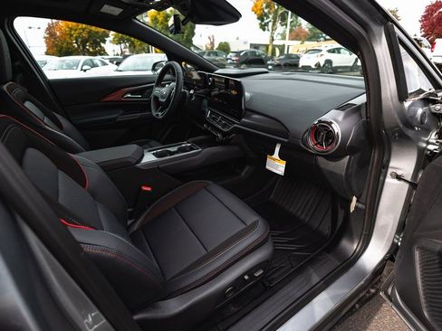 New 2026 Chevrolet Equinox EV RS image 17