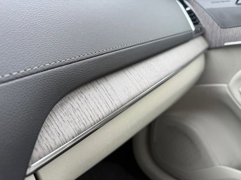 Used 2023 Volvo XC90 B6 Ultimate w/ Protection Package Premier image 8