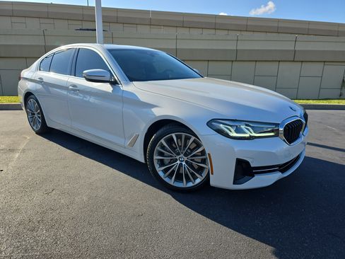 Used 2023 BMW 530i w/ Executive Package image 27