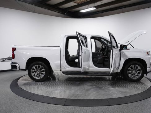 Used 2022 Chevrolet Silverado 1500 RST AWD/4WD image 11