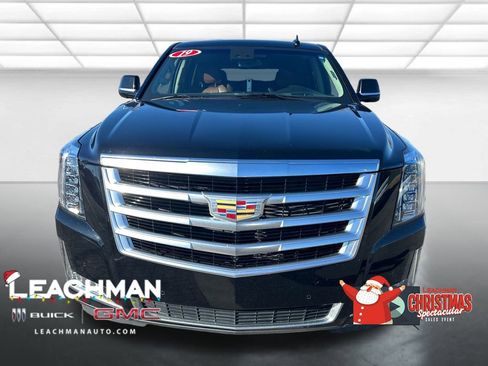 Used 2019 Cadillac Escalade Luxury image 10