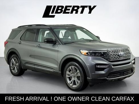 Certified 2023 Ford Explorer XLT w/ Equipment Group 202A AWD/4WD image 1
