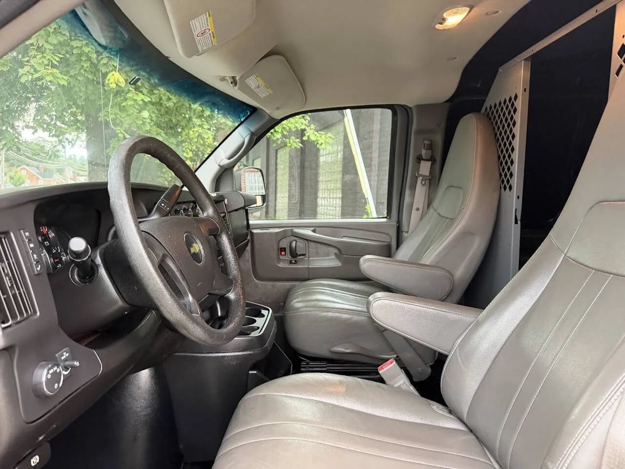 Used 2015 Chevrolet Express 2500 w/ Cold Climate Package RWD image 15