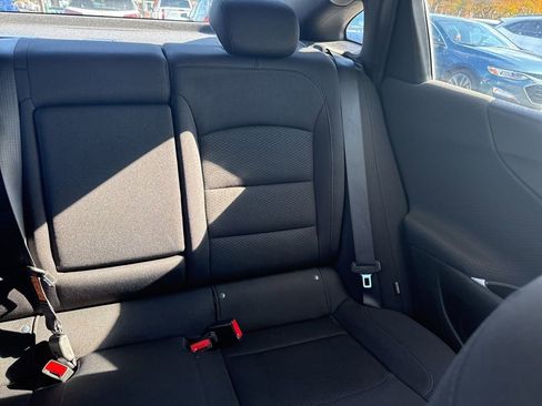 Used 2023 Chevrolet Malibu LT image 16