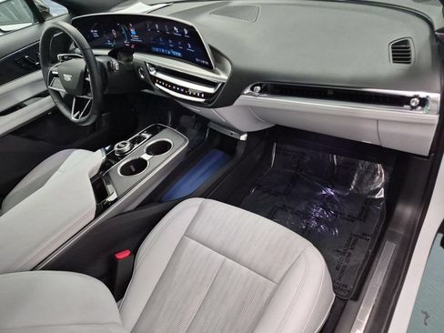 Certified 2024 Cadillac Lyriq Luxury AWD/4WD image 13