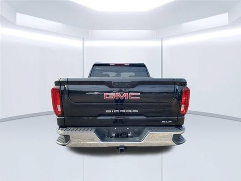 Used 2025 GMC Sierra 1500 SLT AWD/4WD image 9