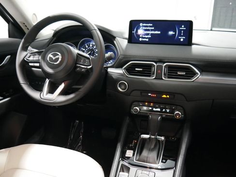 New 2025 MAZDA CX-5 AWD 2.5 S w/ Preferred Package image 18
