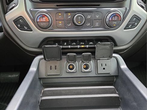 Used 2018 GMC Sierra 1500 SLT AWD/4WD image 19